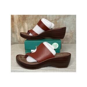 Eastland Laurel Womens Tan Leather Thong Sandals Flip Flops Size 9 M Comfort NEW